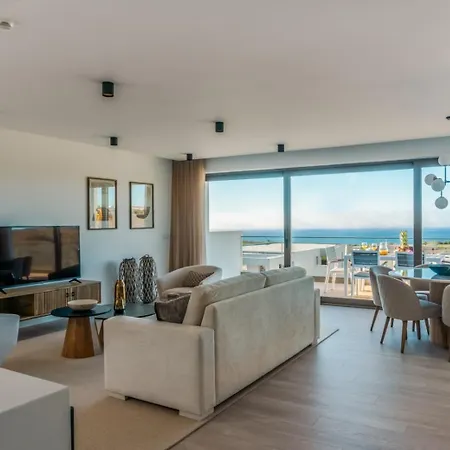 Bright & Stylish First Floor - 16l Appartement